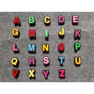 Jibbitz chữ-icon-charm-sticker-nút gắn dép ( A-U )