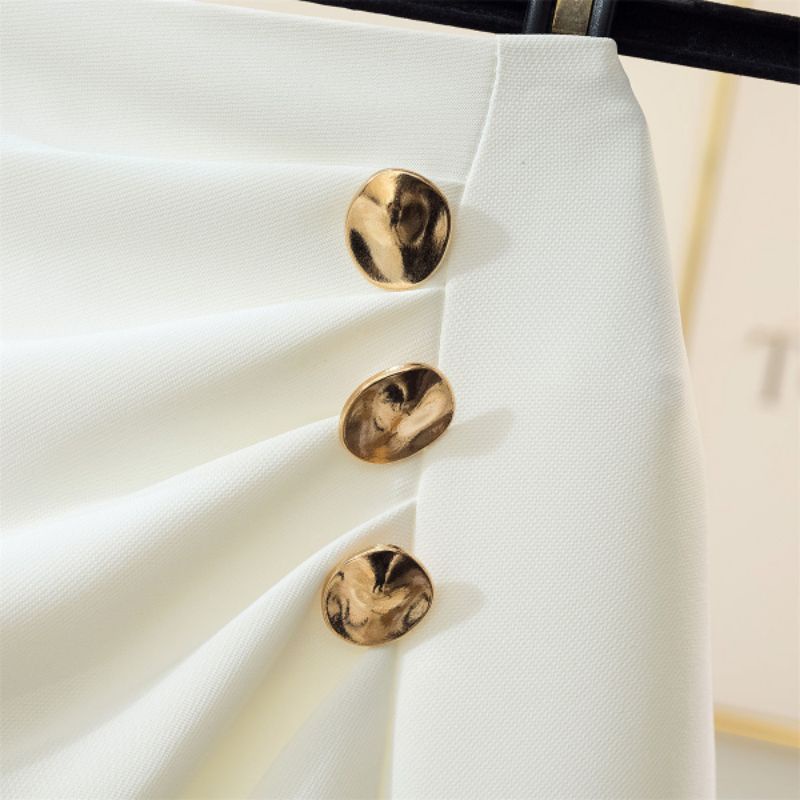 Chân váy  công sở dáng chữ A phối cúc  xẻ trước siêu xinh