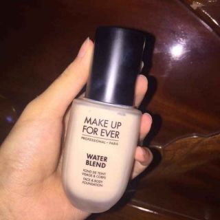 Ken nềnmake up forever