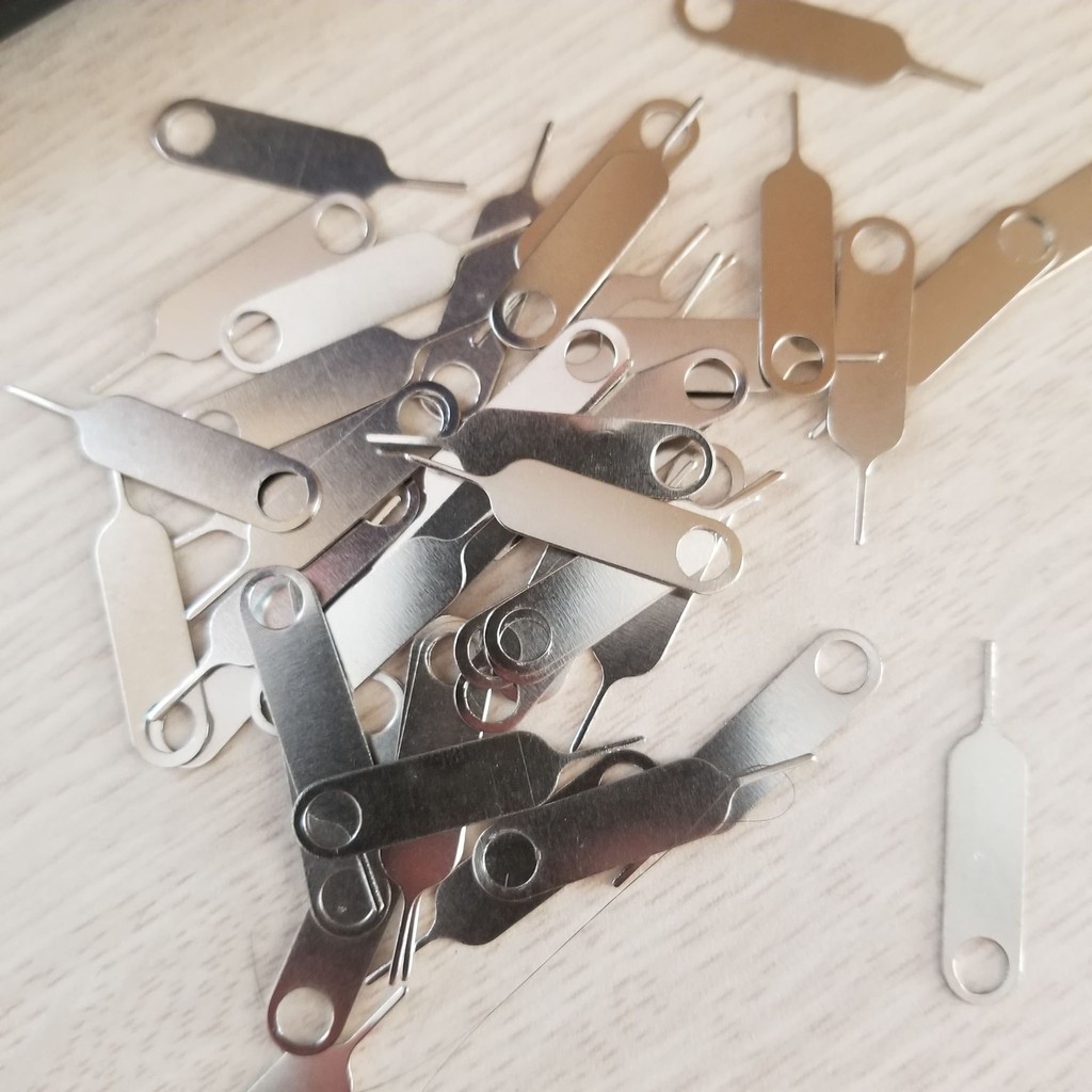 Que Chọc Sim Điện Thoại