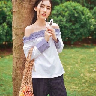 Áo trễ vai viền bèo kèm ảnh thật