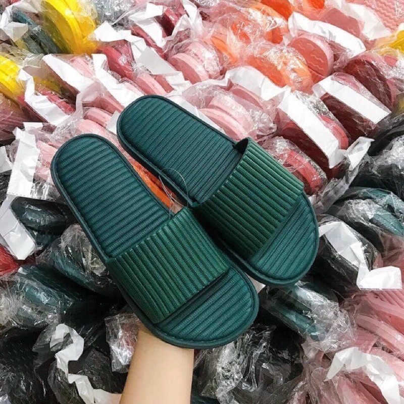 DÉP ĐI TRONG NHÀ HÀNG ĐẸP