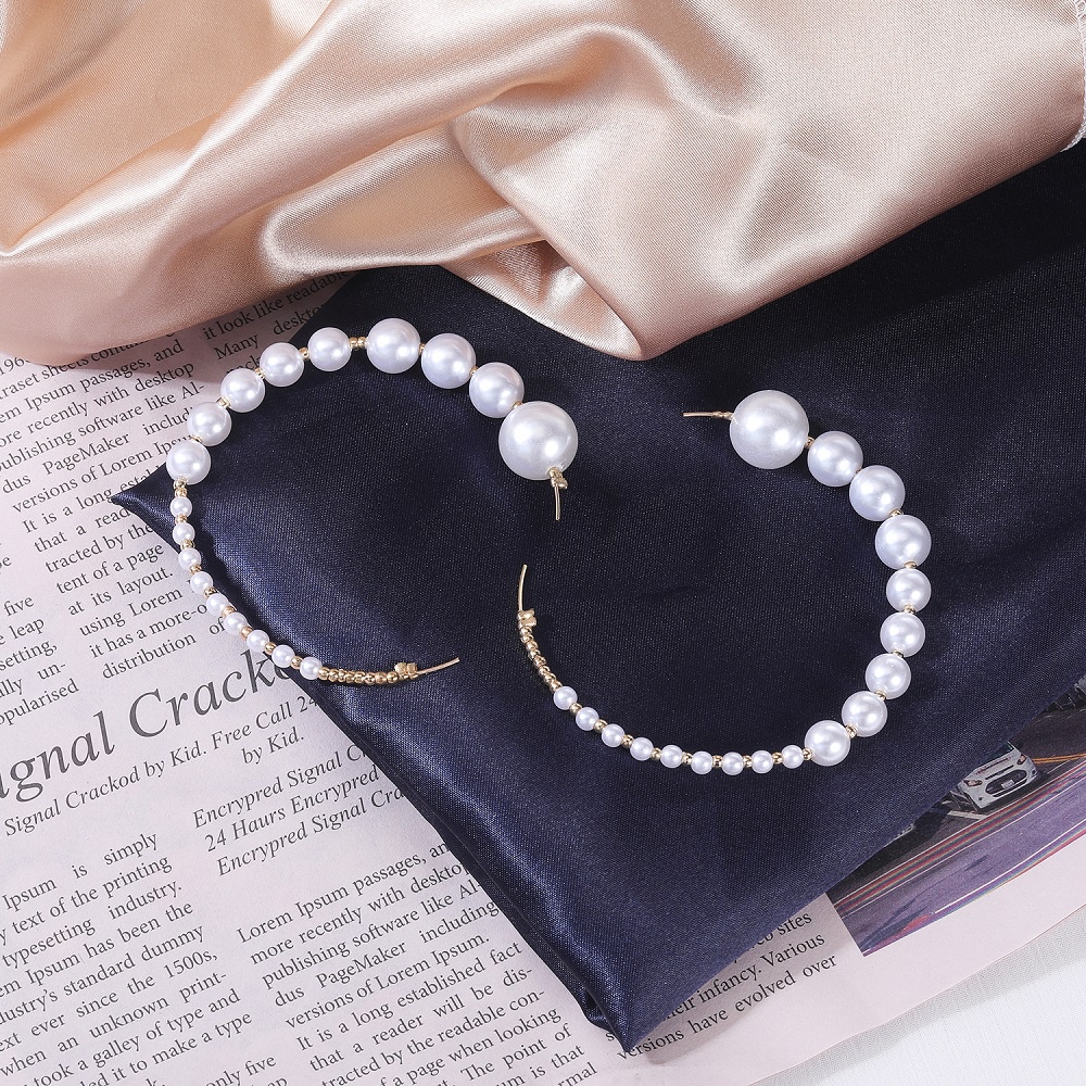 Khuyên Tai Vòng Lớn Hình Bướm Phóng Khoáng Cá Tính Mới Cho Nữ