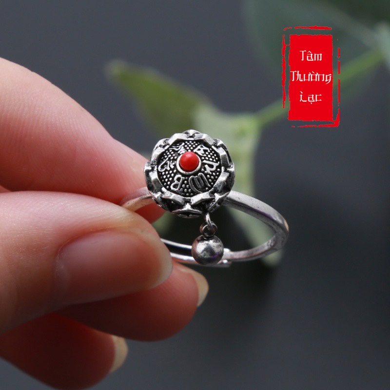 Nhẫn Phong Thuỷ Kinh Luân Xoay Chữ OM Phật Giáo (Có hộp)