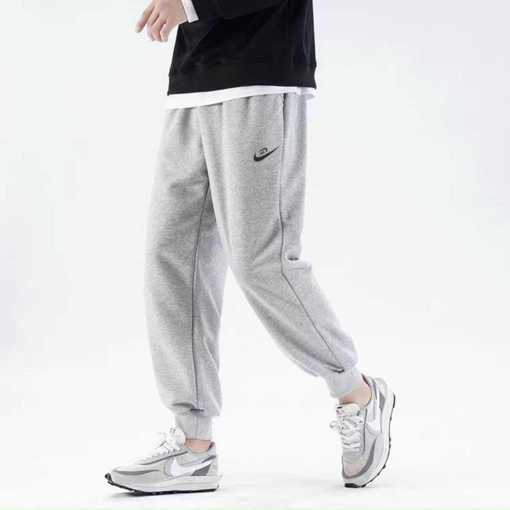Quần Jogger Nam Nữ In Logo Nai Khuyết Chất Vải Nỉ Da Cá Mặc Cực Mát Nhiều Size