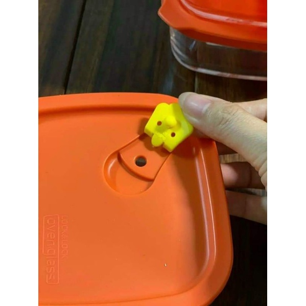 Hộp thủy tinh nắp Silicon Lock&Lock loại #410ml