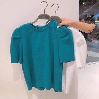 Áo tay bồng bershka