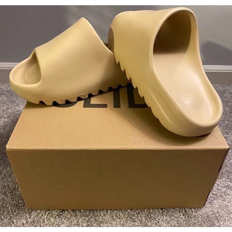 Dép Y:EE:ZY A:DI:DAS đủ box đủ tag 1 : 1