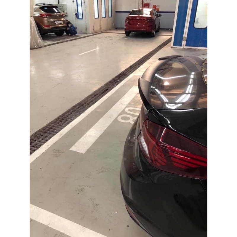 đuôi gió elantra 19-20 mộc
