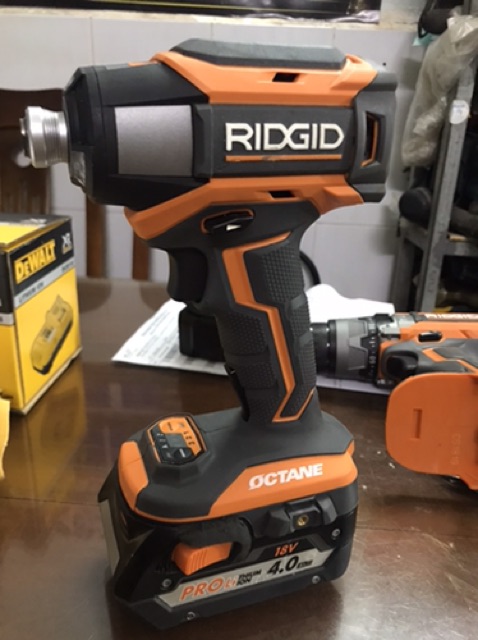 Vit RIDGID OCTANE