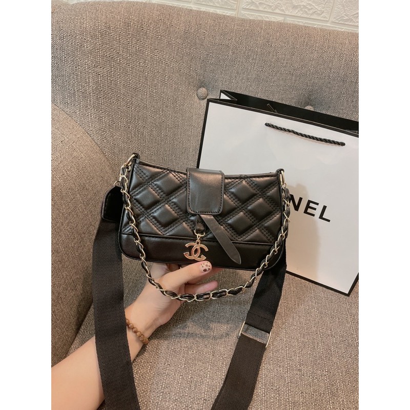 X võng kẹp nách và đeo chéo