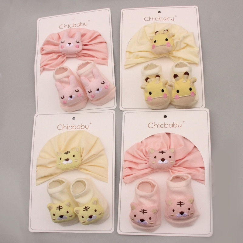 Set mũ turban kèm tất 3D chống trượt cho bé gái 6-12 tháng