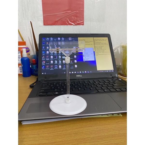 Kẹp nhựa wobbler để bàn dùng để kẹp tấm quảng cáo