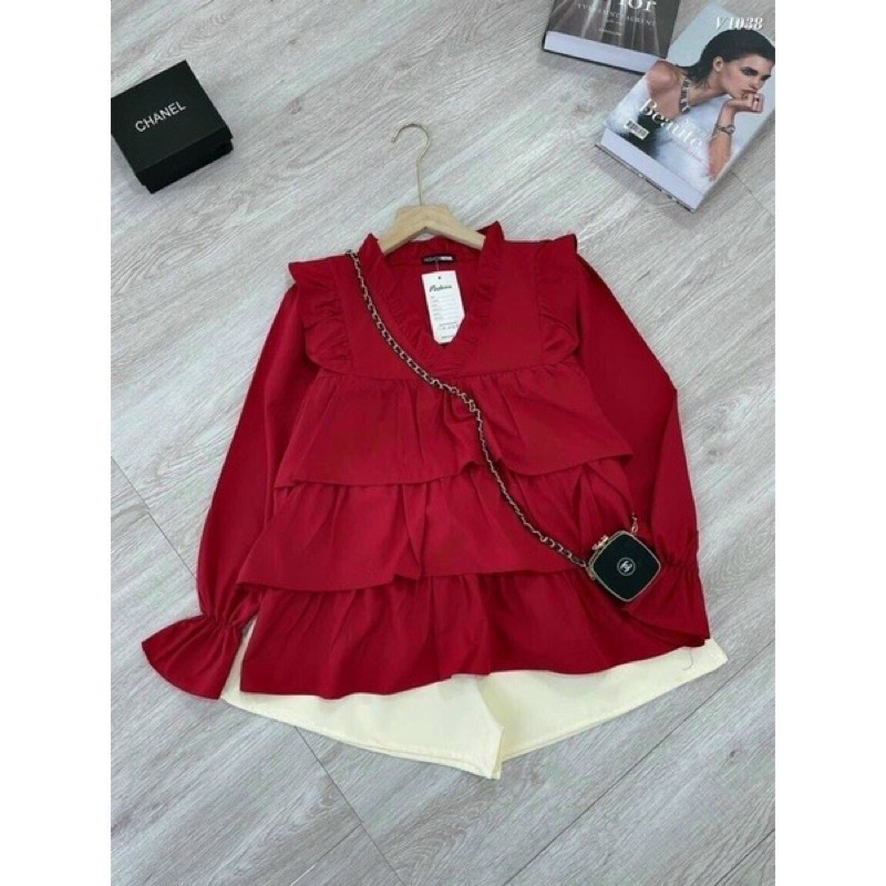 Set áo tơ bèo đỏ mix cùng quần sooc trắng  tiểu thư . Kèm video và ảnh thật | BigBuy360 - bigbuy360.vn