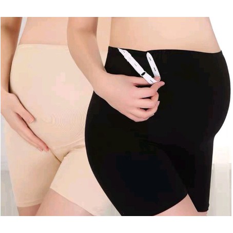 Quần đùi mặc váy bầu có hai loại chéo và chun chỉnh