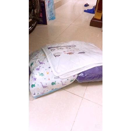 bộ đệm và mền cho bé