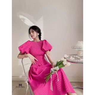 Đầm xòe hồng nhún thân trên tay phồng!