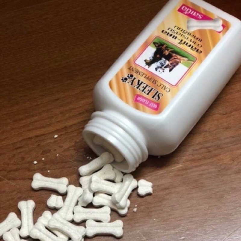 Hộp Canxi - Vitamin SLEEKY cho chó mèo Thái 140g