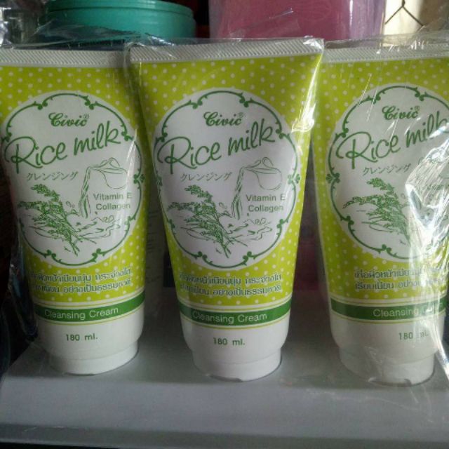 Sữa rửa mặt gạo thái rice milk