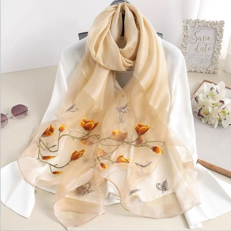 Khăn Choàng Cổ Bằng Lụa Thêu Họa Tiết Tinh Tế Phong Cách Thu Đông Mới