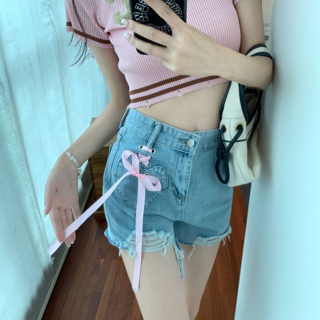 Quần Short Jean Rách Có Túi Hình Trái Tim Mới Cho Nữ