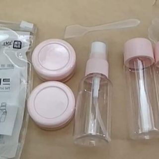 Bộ Chiết Mỹ Phẩm Du Lịch 7 Món