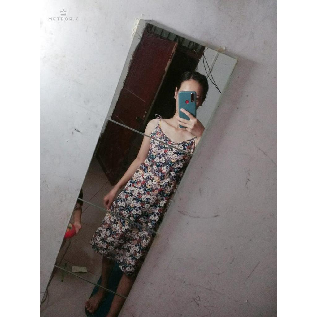 Váy ngắn họa tiết hoa kiểu Hàn Quốc