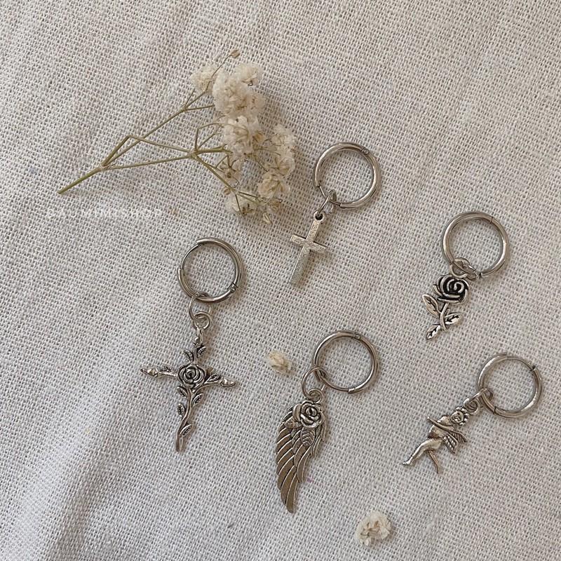 khuyên inox