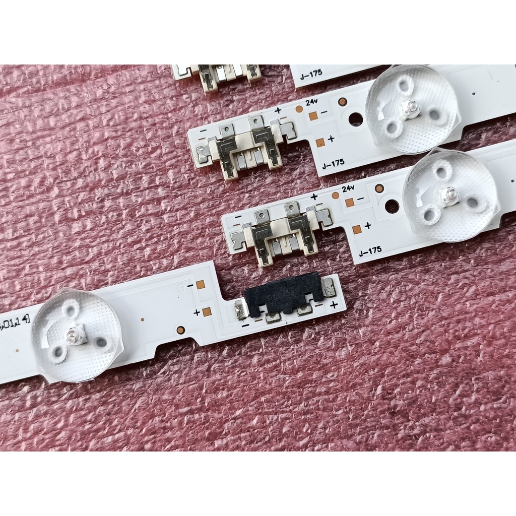 THANH ĐÈN LED TIVI SAMSUNG 46F5000 46F5501 46F5500 HÀNG MỚI 100%, LƯNG ĐỒNG, BỘ 8 THANH, MỖI THANH 15 BÓNG 3V