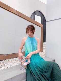 Đầm maxi màu ombre xếp ly