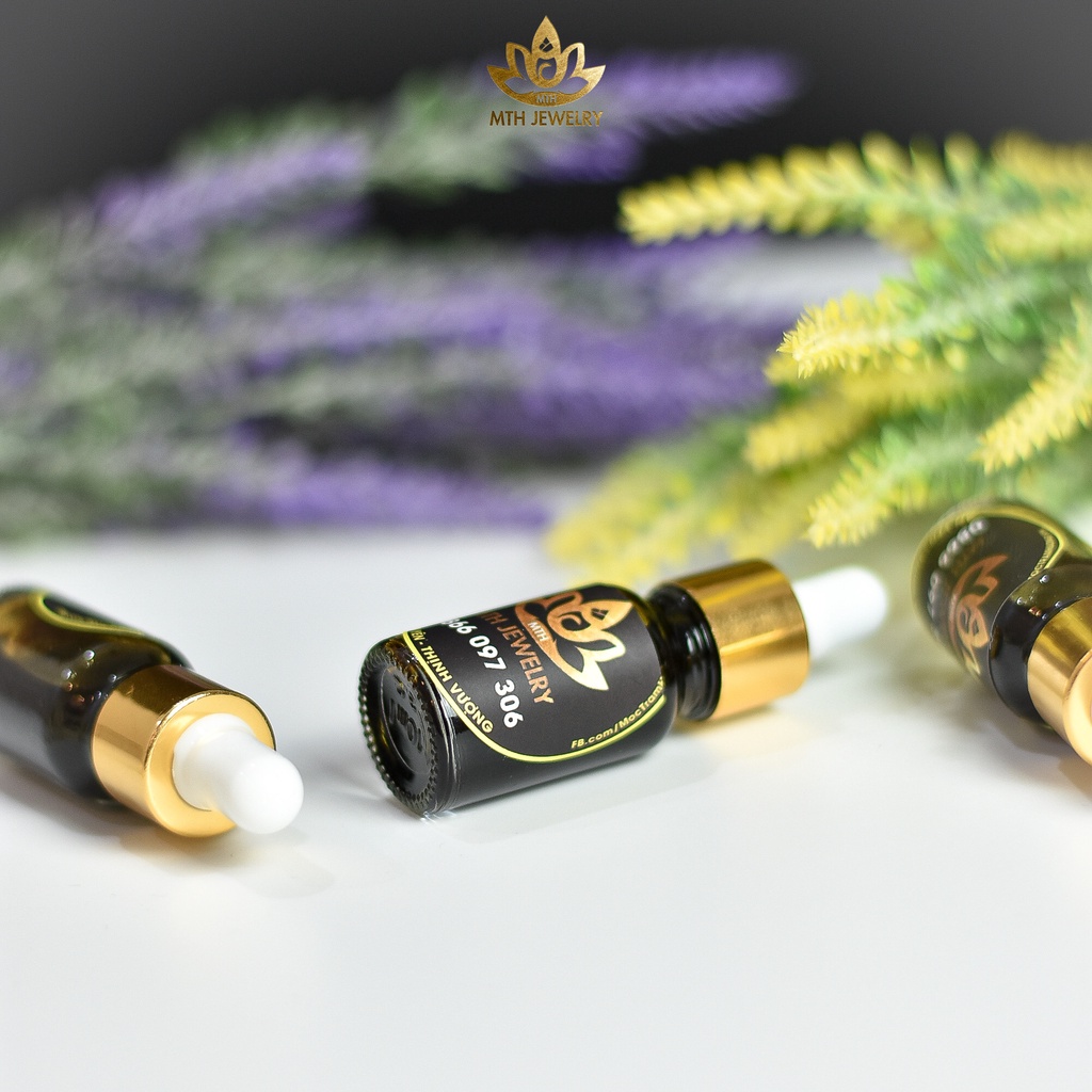 Tinh Dầu Trầm Hương Nguyên Chất Tự Nhiên MTH JEWELRY dùng khử mùi/diệt khuẩn (pha Nước Ấm) - Loại 10ML