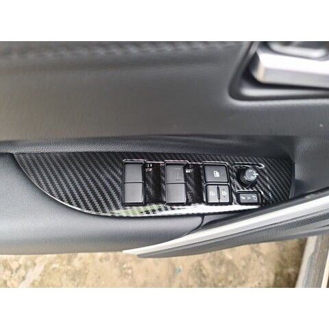 Ốp nội thất Vân Gỗ -CacBon Toyota Cross cao cấp