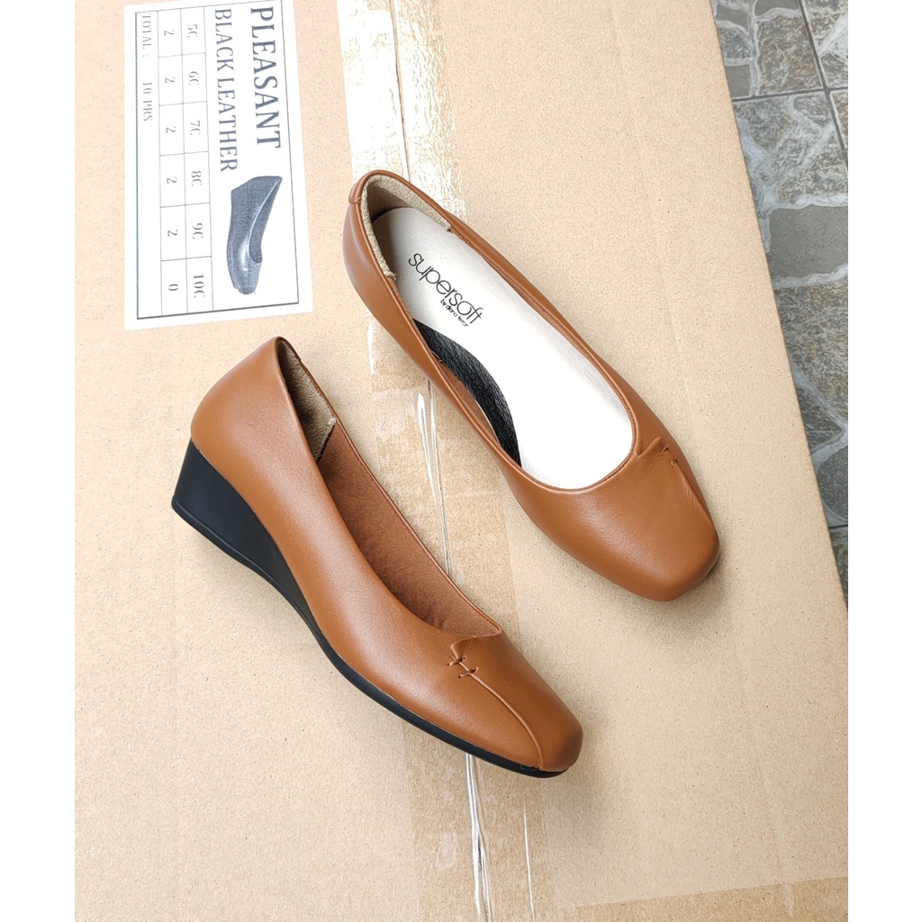 Giầy SUPERSOFT đế xuồng khâu chỉ