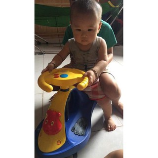 Xe lắc có nhạc Việt Nhật