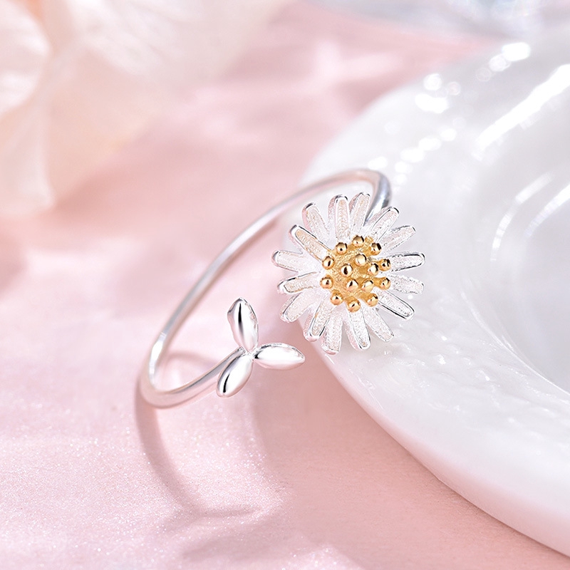  Nhẫn kim loại xi bạc phối mặt hình hoa cúc hợp thời trang