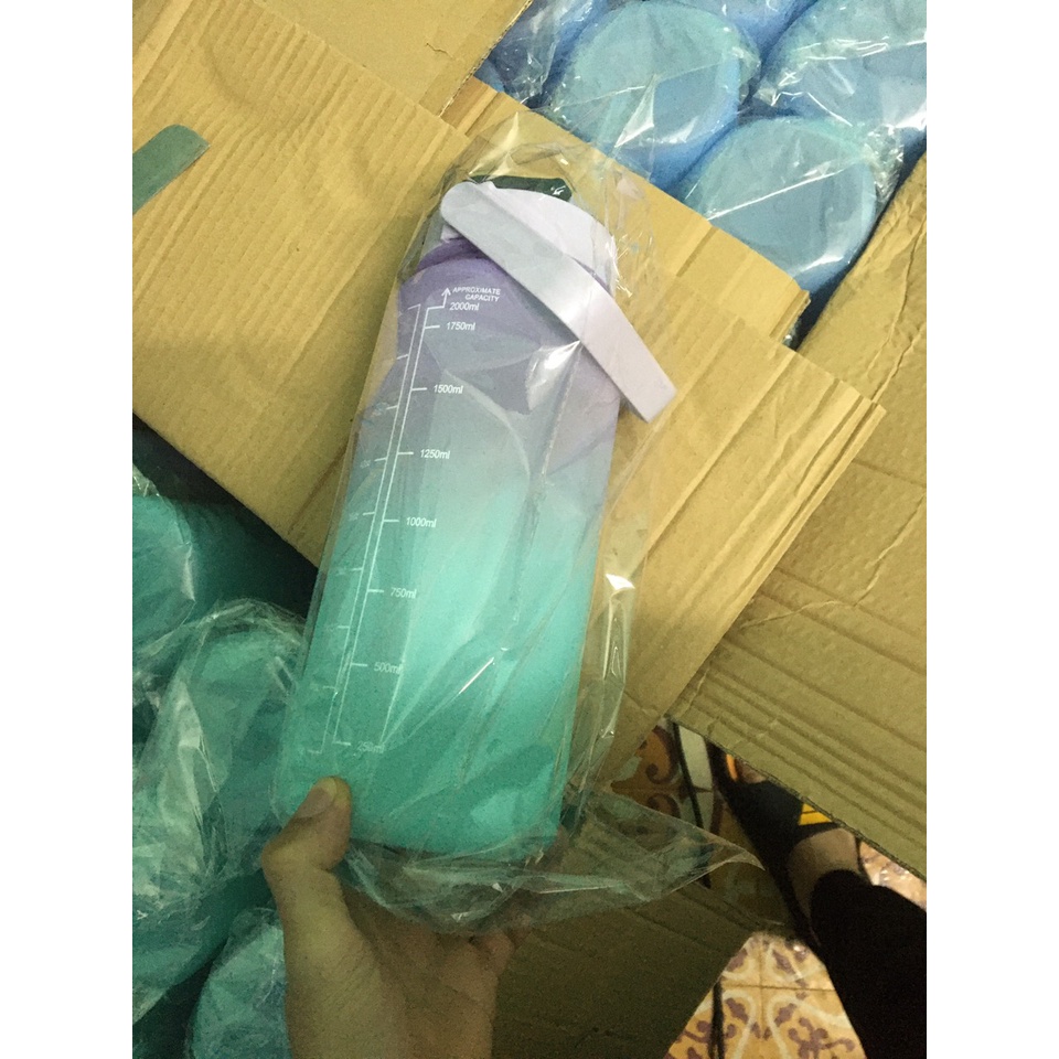 Bình nước 2 lít cute chia vạch nhắc nhở bình đựng nước 2L có vòi tập gym thể thao