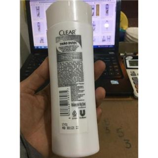 Chai dầu gội CLEAR THẢO DƯỢC 140g