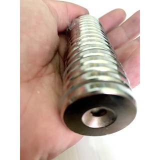 Nam châm viên 30x5 lỗ , nam châm viên trắng đất hiếm có lỗ để bắt vít