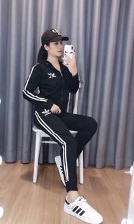 Bộ adidas nữ
