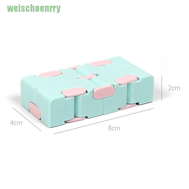 ■1 Khối Rubik Đồ Chơi Giảm Căng Thẳng
