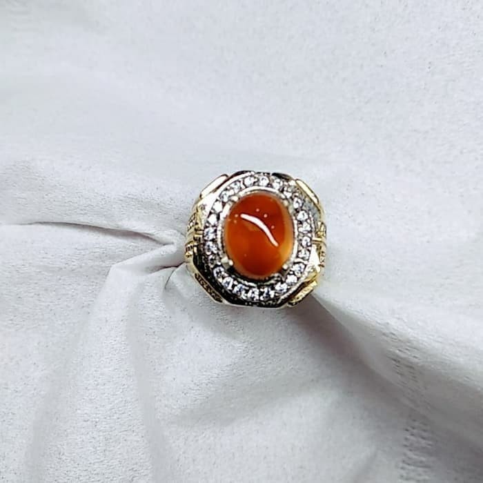 Nhẫn Đính Đá Garnet Tự Nhiên Sang Trọng