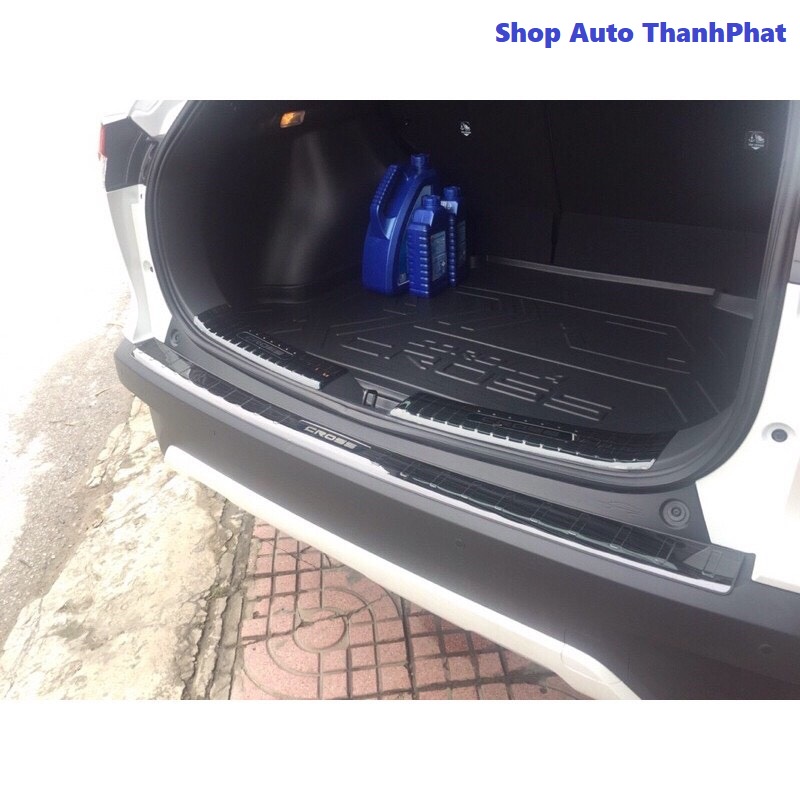 Toyota Cross, Ốp chống trầy cốp Titan xe Toyota Corolla Cross 2020 2021 | BigBuy360 - bigbuy360.vn