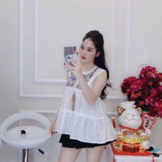 Áo thổ cẩm thêu hoa