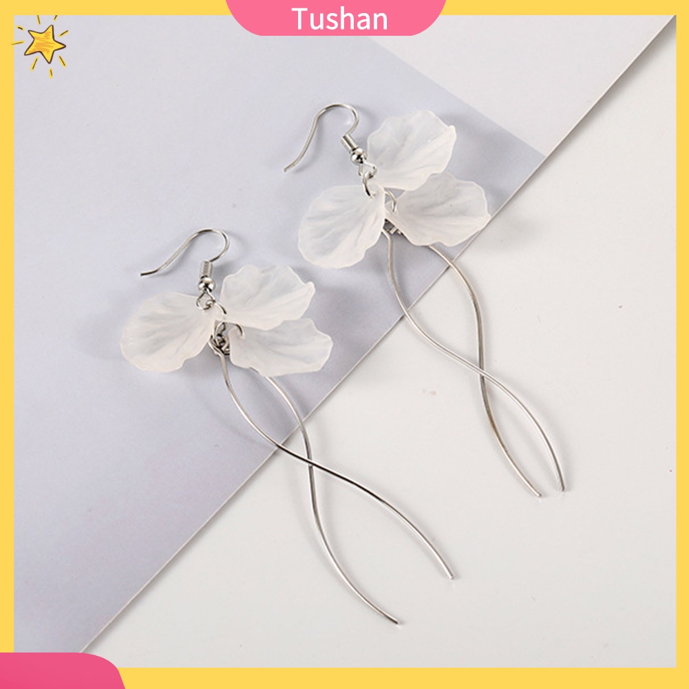 Khuyên tai nữ trang dáng dài tạo hình hoa xinh xắn
