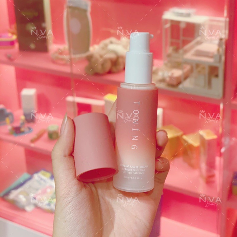Kem lười Toning Light Cream nâng tông trắng da tự nhiên căng mướt chuẩn phong cách Hàn Quốc [SẴN HÀNG] | BigBuy360 - bigbuy360.vn