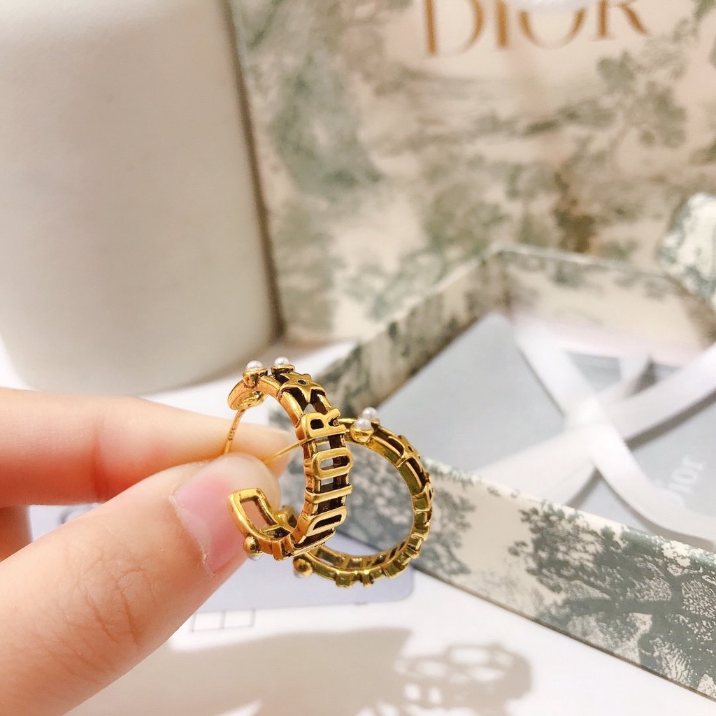 Khuyên Tai Tròn Bằng Thép Titan In Logo Dior Thời Trang Cho Nữ