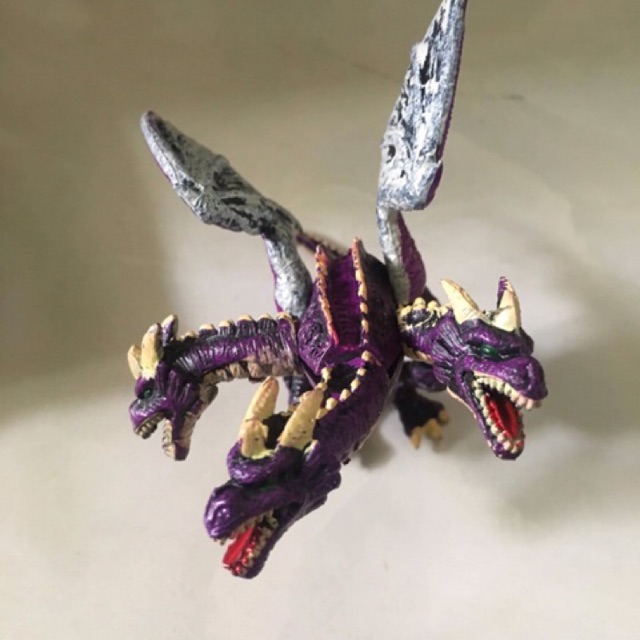 Đồ chơi rồng bay Phương Tây