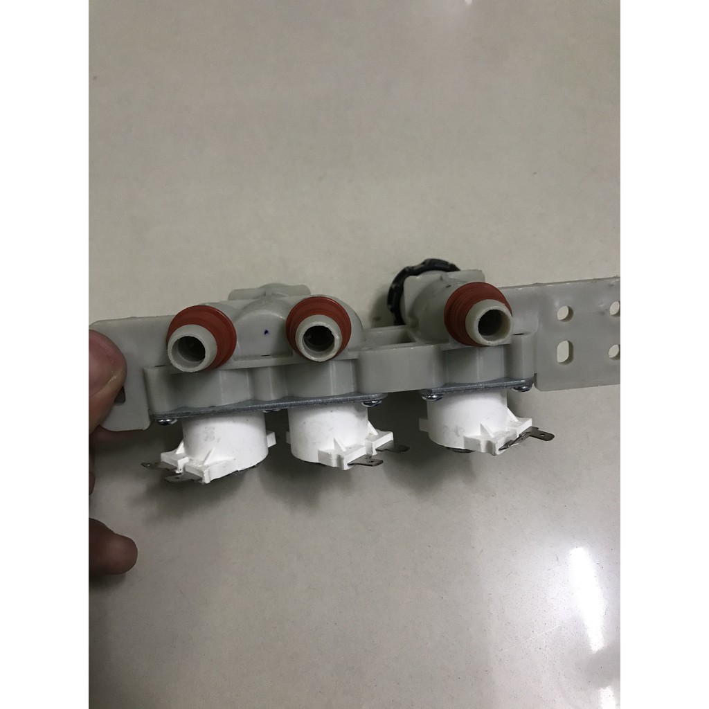 van cấp nước máy giặt LG 3 ngã (có nắp loại tốt)