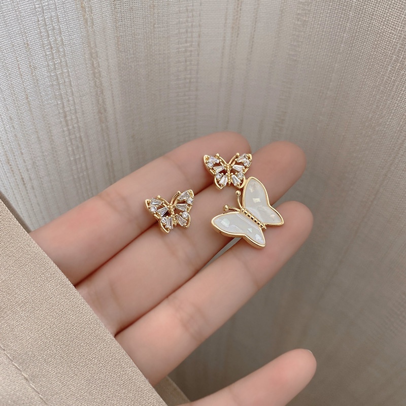 Bông tai hình bướm đính đá zircon thời trang thu đông 2021