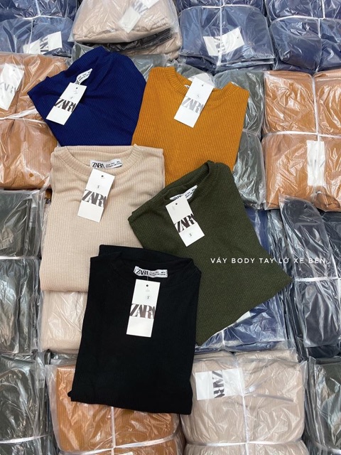 Váy body tay lỡ xẻ bên | BigBuy360 - bigbuy360.vn